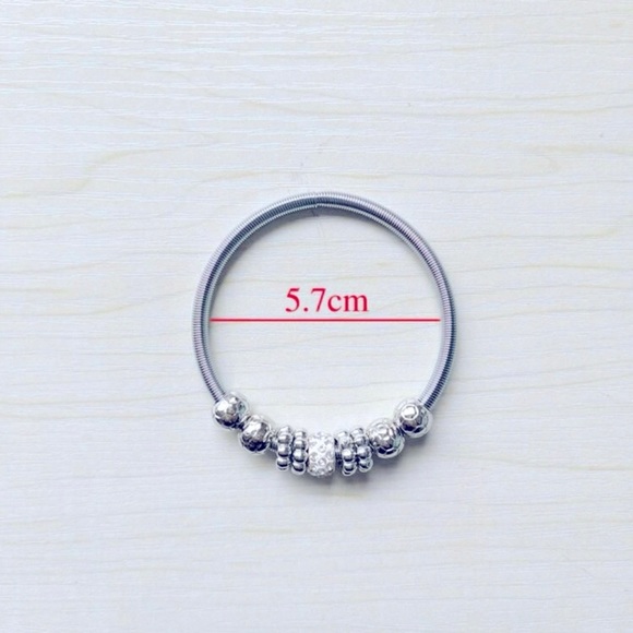 ❤️Silver Rhinestone Beaded Bracelet - Picture 3 of 4